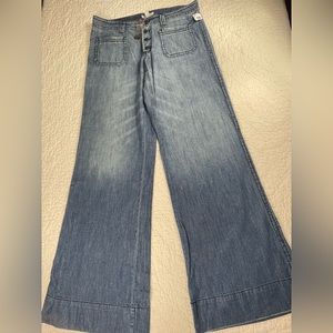 🔥🔥NWT Boston Proper Y2K Wide Flare Mid Rise Jeans Mid Wash Blue Size 8